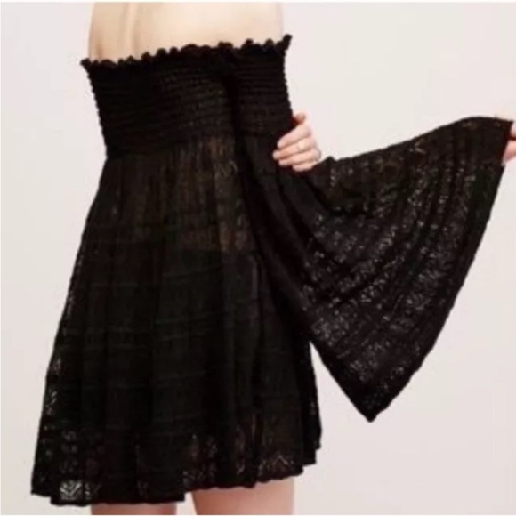 NWT Free People Women’s Black Knit Lace Bell Sleeve Gothic Fairy Mini Dress L - Picture 3 of 10